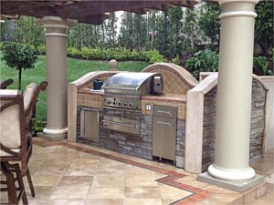 Outdoor Kitchens & BBQ's